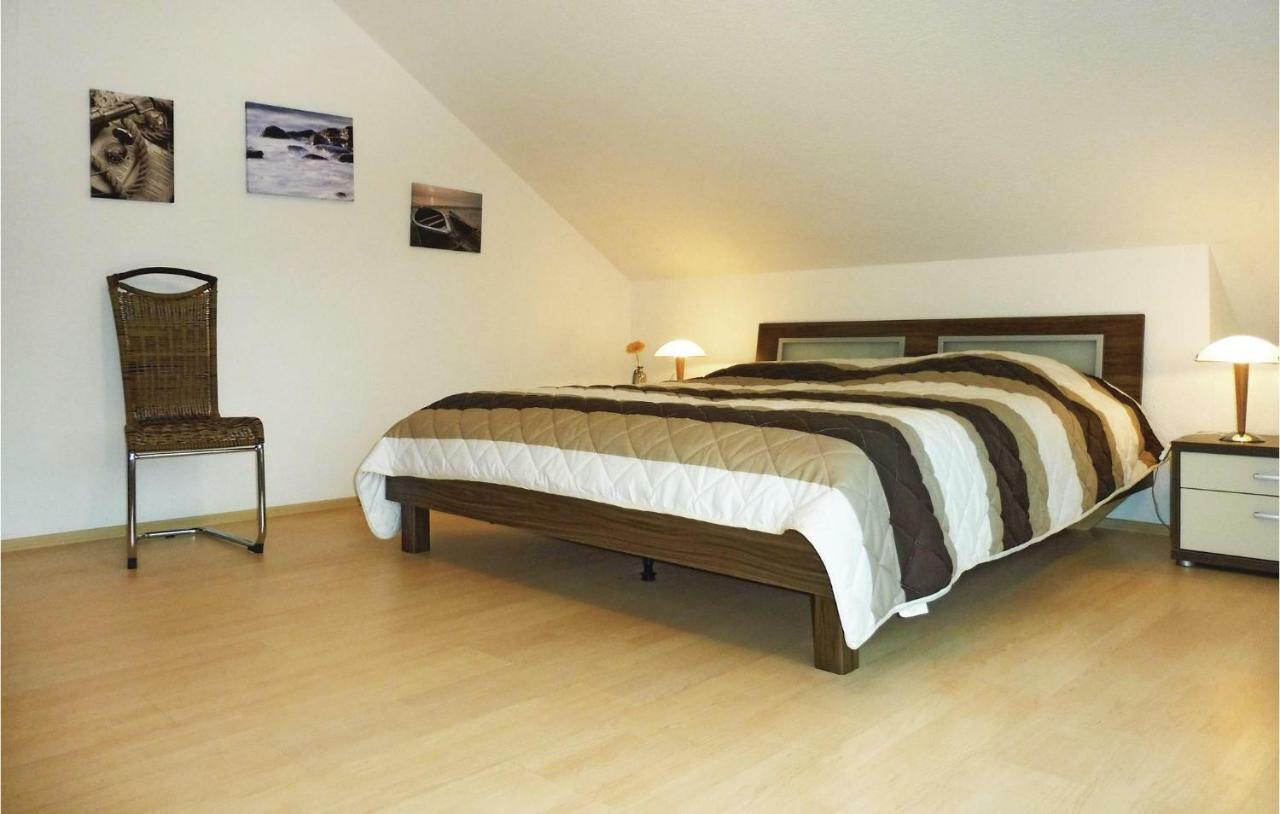 2 Bedroom Nice Apartment In Bad Pyrmont Exterior foto